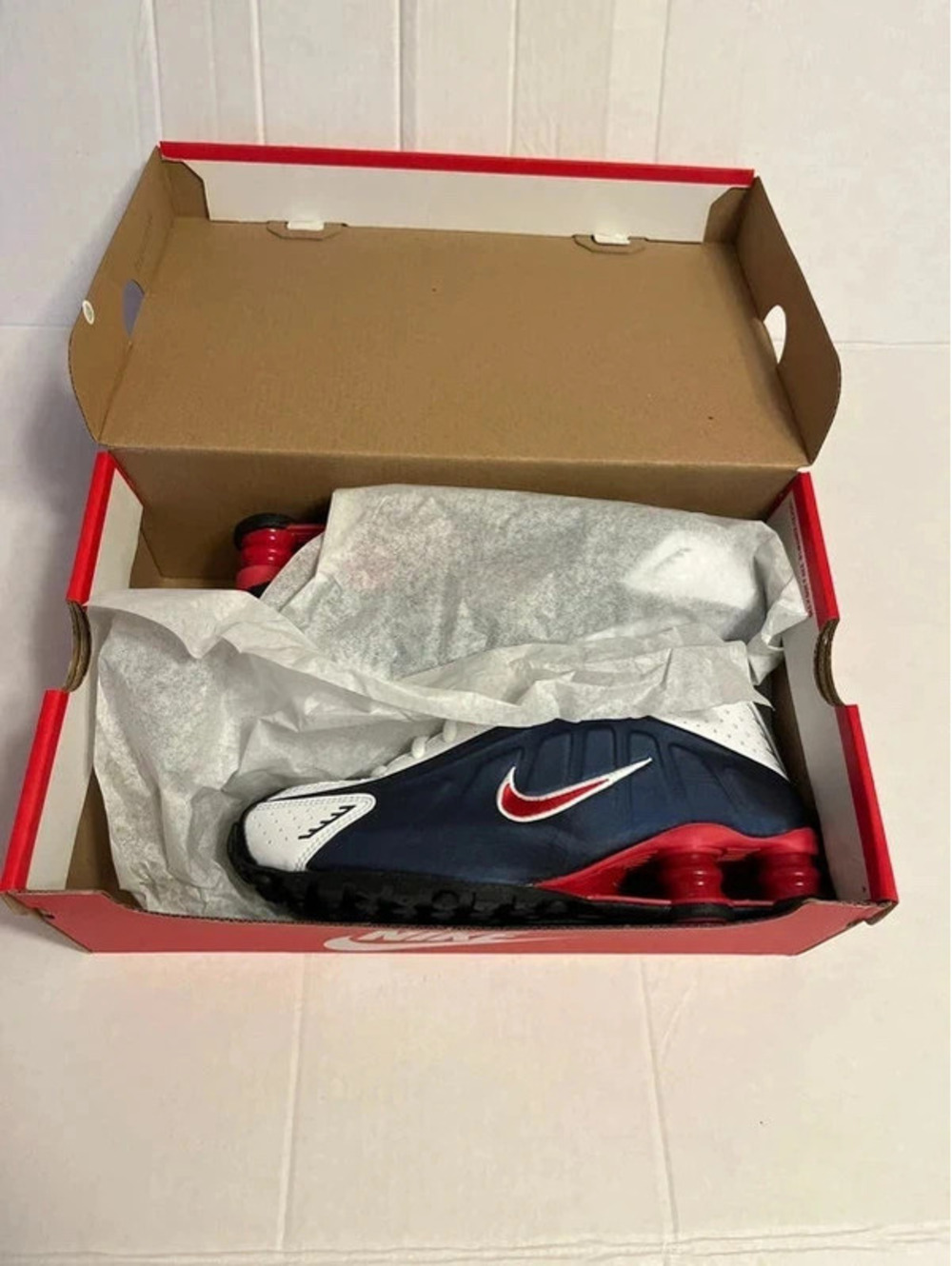 Nike boys sneakers US 5Y UK 4.5